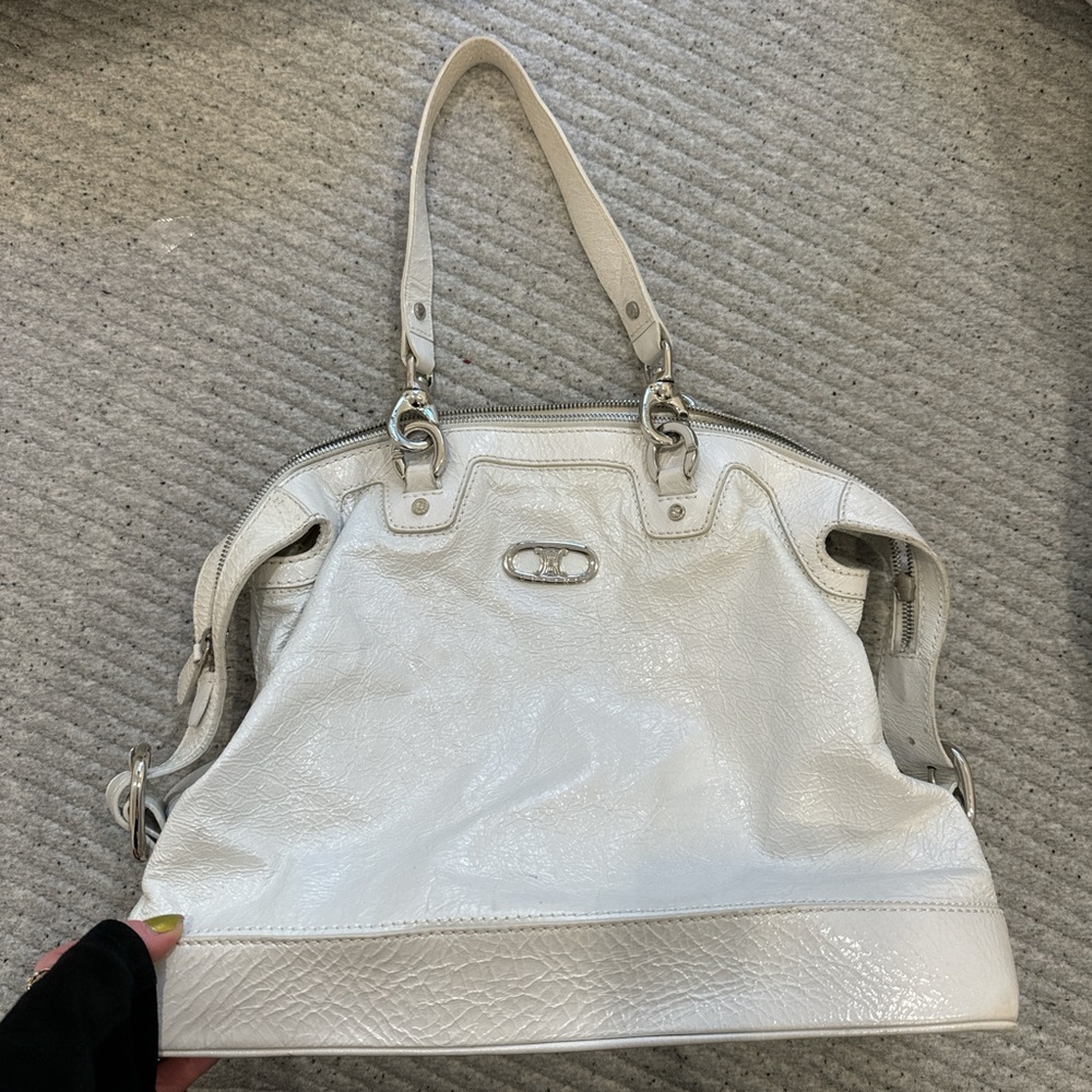 Vintage Celine bag in white patent. Very y2k. In amazing condition.